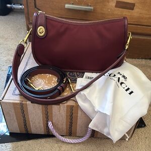 Coach Swinger Bag In Nylon